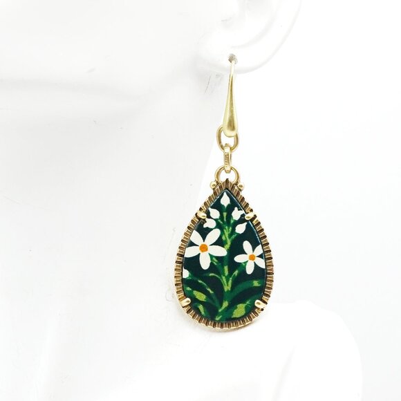 PATRICIA NASH Gold Plated Green & White Flowers Dangle Earrings - Picture 3 of 7